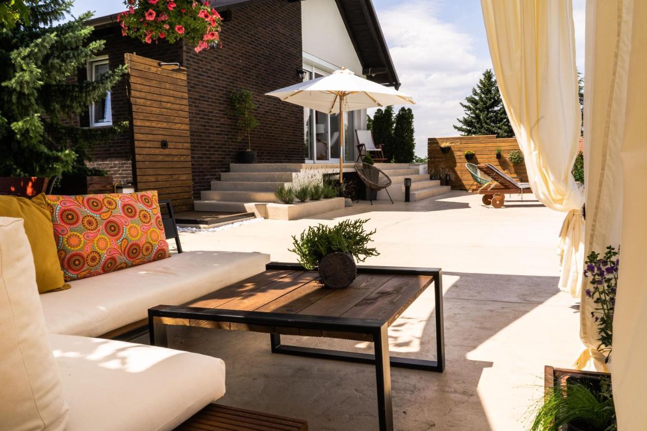 Вилла Todor Boutique House Sremska Kamenica Экстерьер фото